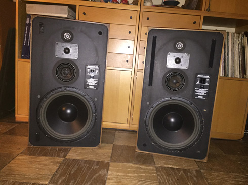 Audio Analyst Phase Matrix M8 without covers